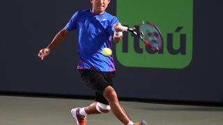 Diminutive Tennis Player's Entertaining Hot Streak Ends With ACL Tear<em></em>